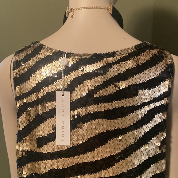 Beautiful sequined dress by DESIGNER TRINA TURK, SIZE 6, Black & Gold zebra. - Picture 14 of 15